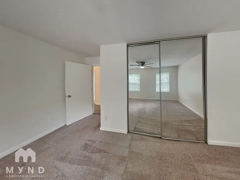 5561 Northcut Dr — Photo 9