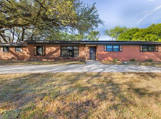 2324 Wooded Acres Dr, Waco, TX 76710