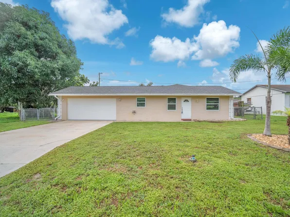 3298 Plaza Place, Lake Worth, FL 33462
