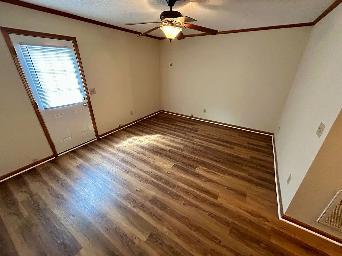 Building Photo - 28 Highland Ave #D