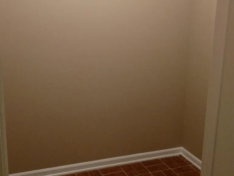 98 S Burns St #6 — Photo 10