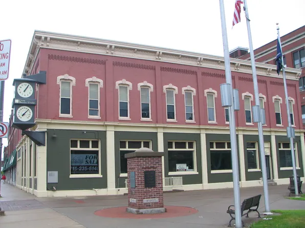 200 Main St E #204, Menomonie, WI 54751