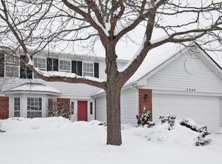 1063 Selma Ln, Naperville, IL 60540