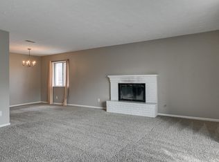 500 S 37th St APT 207, Omaha, NE 68105