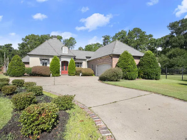 19307 Country Club Ln, Hammond, LA 70401