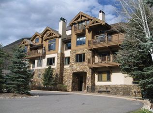 142 Arrow Head Dr #A-304, Stamford, CT 06903