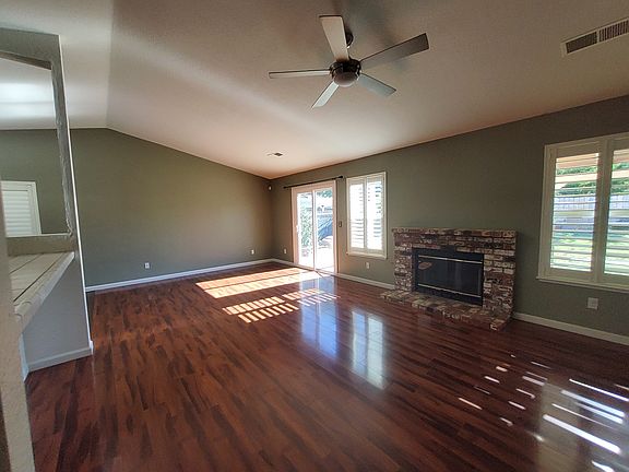 2nd image of 1964 White Oak Dr