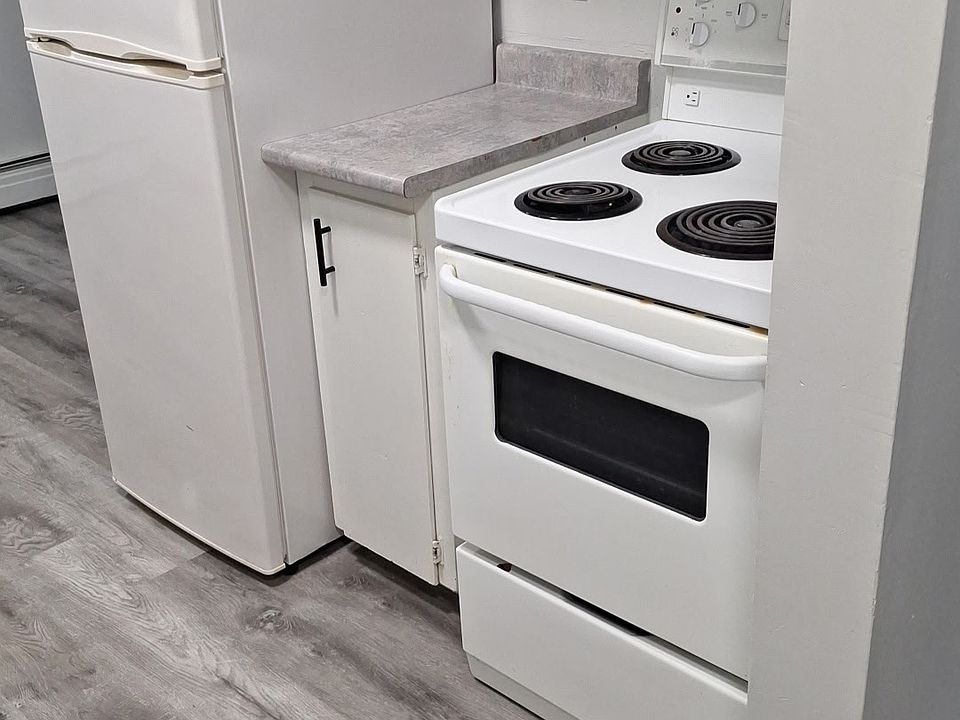 1st image of 9625 156th St NW #101