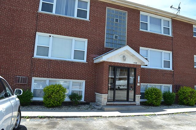 1st image of 7110 W 107th St Unit 30
