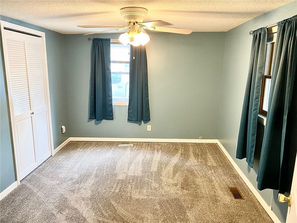 2912 E Lake Paradise Rd, Mattoon, IL 61938 Zillow