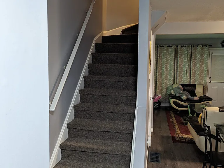 496 Grey St — Photo 21