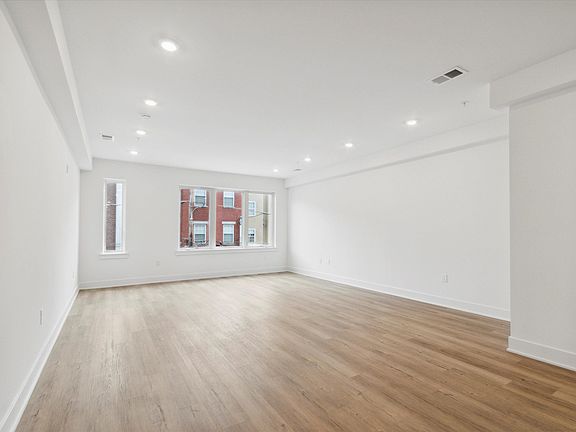 3rd image of 1834 N 18th St APT C
