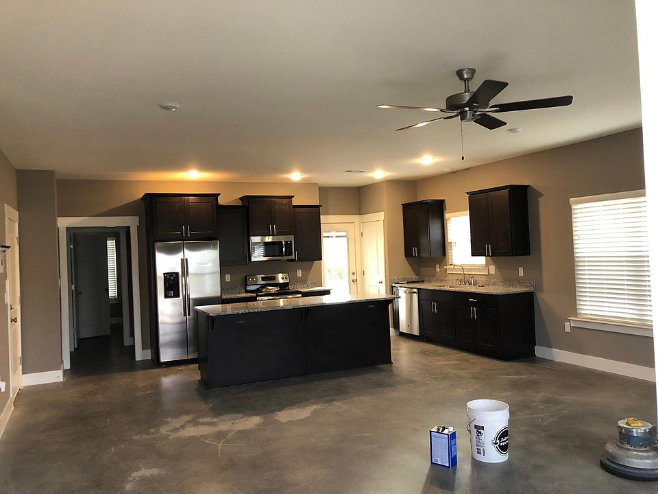 2nd image of 2065 Sterling Dr