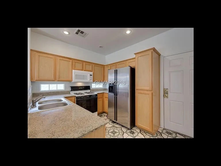 8750 Villa Faith Ave — Photo 12