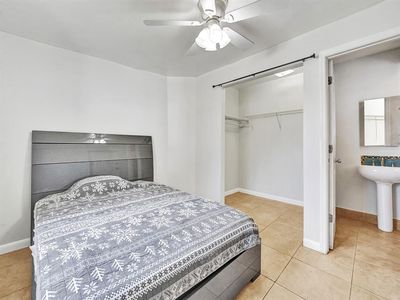 2640 NE 10th Ave, Pompano Beach, FL, 33064