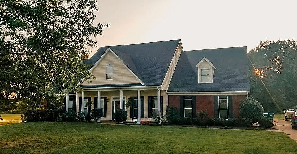2nd image of 4111 Chamberlin Oaks Dr