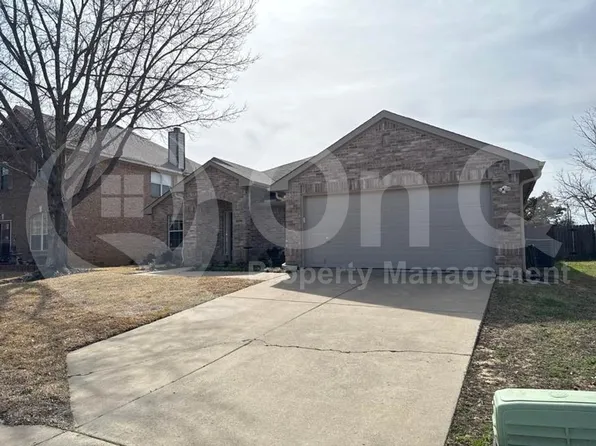 8204 Montecito Dr, Denton, TX 76210