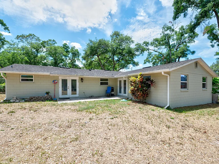 878 Evergreen Ave — Photo 23
