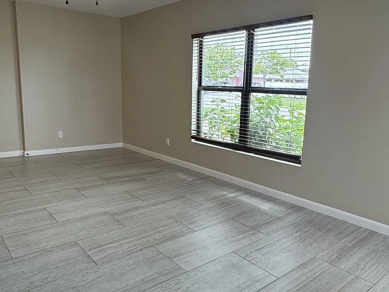 2381 SE Pinero Rd — Photo 16