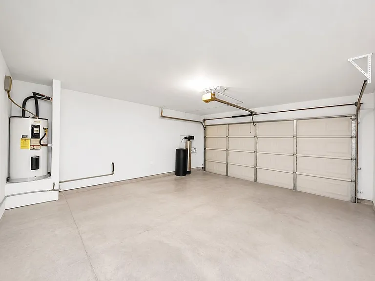 26526 Marble Point Ln — Photo 33