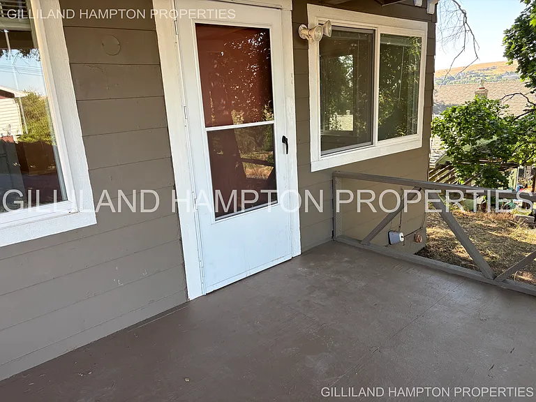 725 SW 7th St — Photo 46