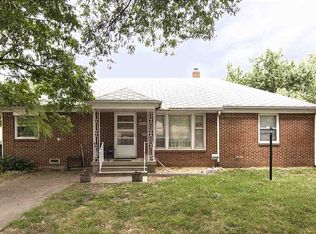 5318 E Mount Vernon Rd, Wichita, KS 67218