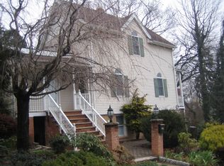50 Ridgefield Ave, Staten Island, NY