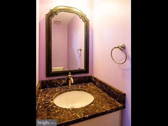 4th image of 727 Herndon Woods Ct