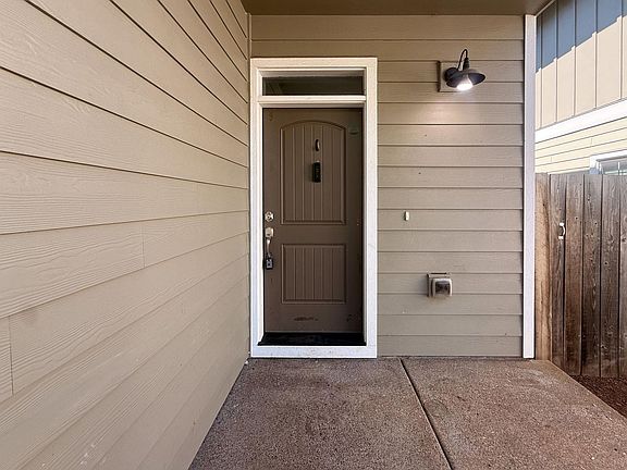 3rd image of 5711-5713 Honey Bee St S #5711