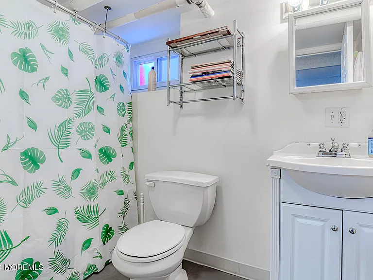 1503 Emory St — Photo 40