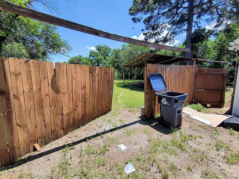 2304 Palmer Dr — Photo 25