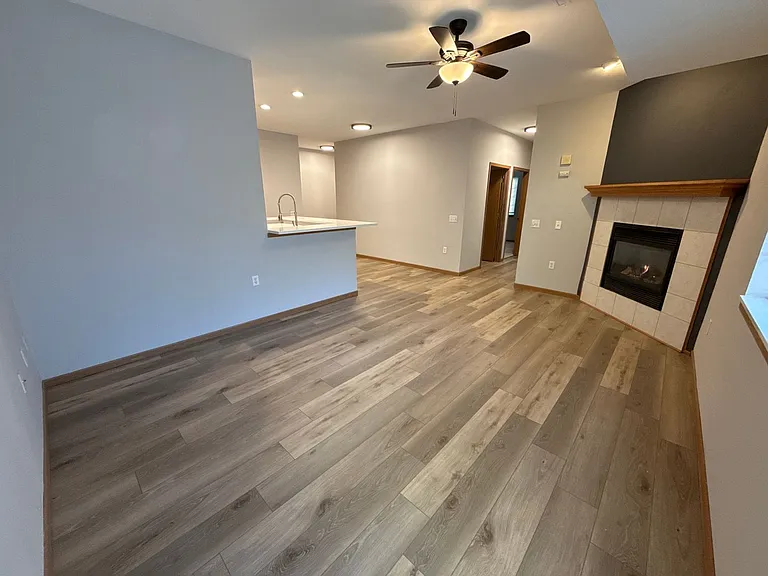 3330 Leopold Way #B — Photo 7