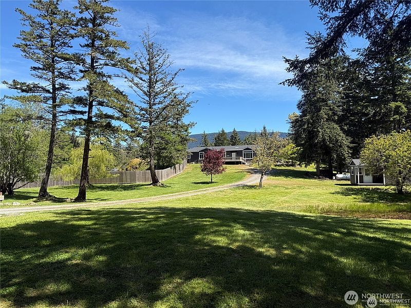 3rd image of 168 Jackson Road