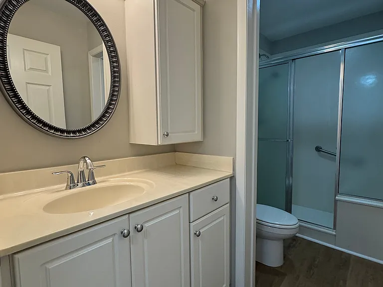 514 Brookside Ct — Photo 20