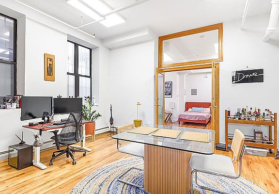 4th image of 694 Metropolitan Ave #109