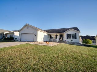 1469 Manchester Dr, O'Fallon, IL 62269
