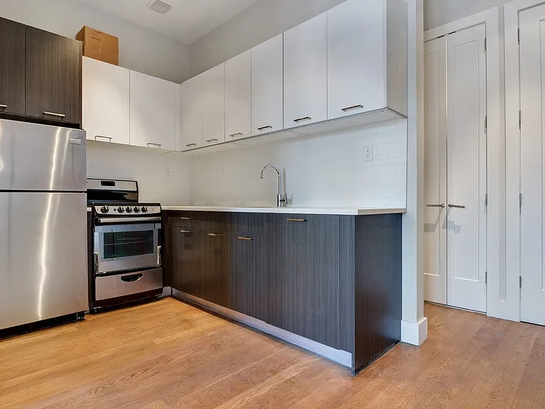 173 Court St #3A — Photo 3