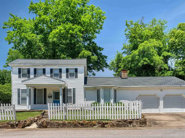 426 W Main St, Newburgh, IN 47630