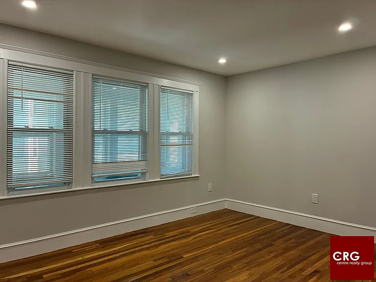 11 Romsey St #3 — Photo 6