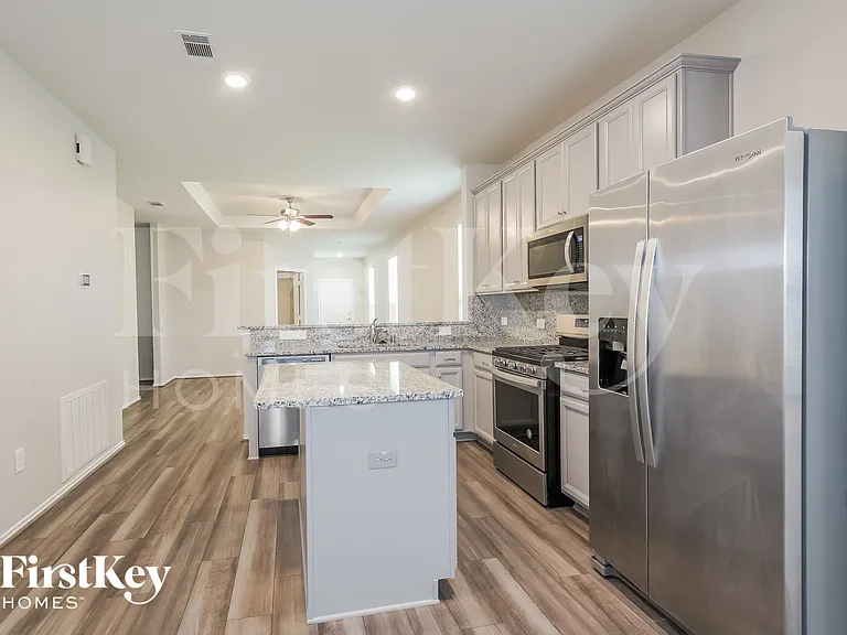 5831 Longhorn Run Ln — Photo 6