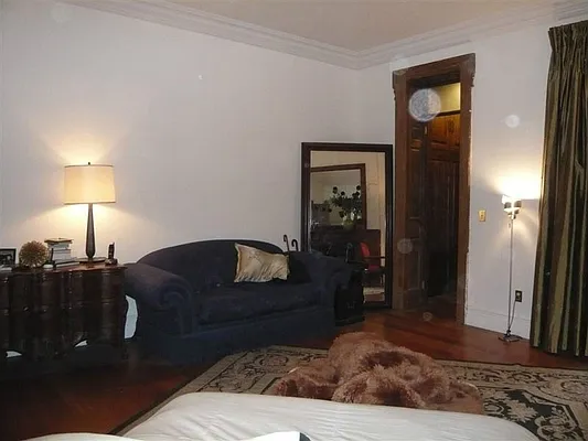 Rented by Sotheby's International Realty | media 43