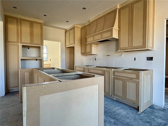 3rd image of 2104 Taylor Orchard Rd