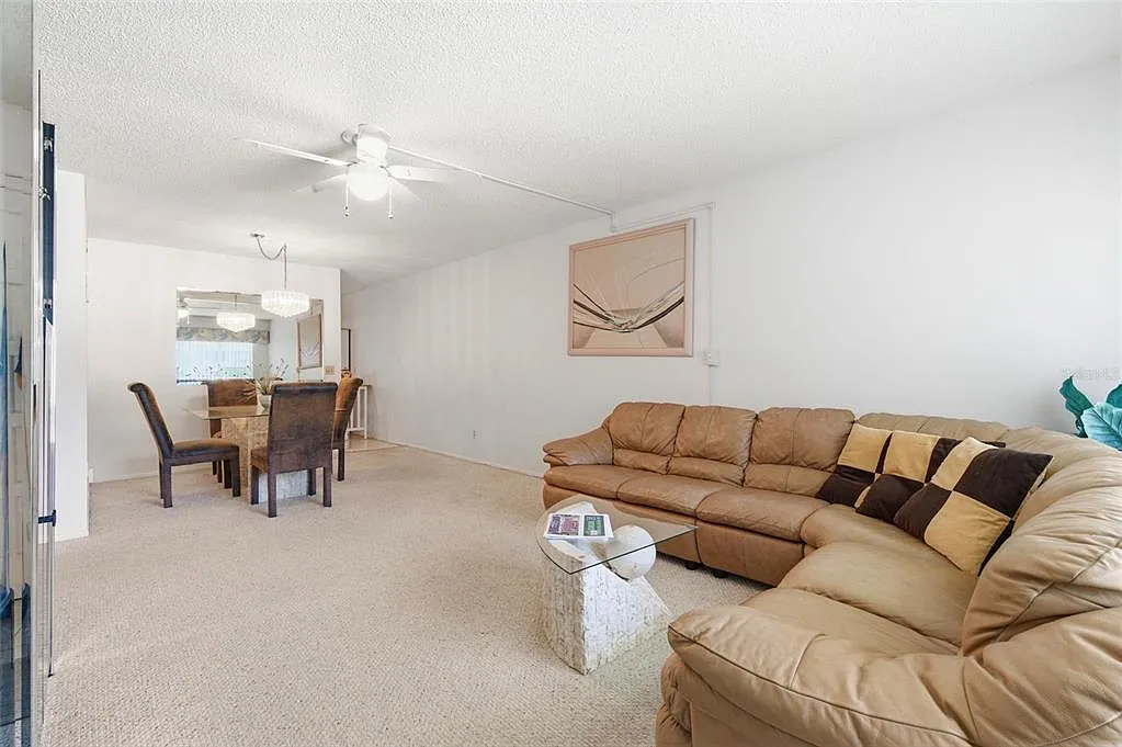 2 bed, 2.0 bath, 1100 sqft, $1,600 — Photo 3