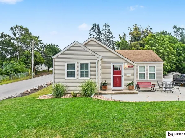 3501 Martin Ave, Omaha, NE 68112