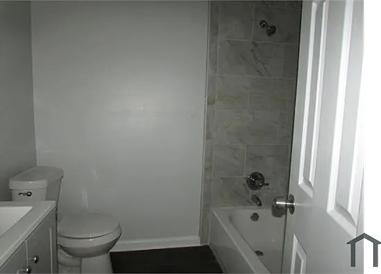 803 Cavalier Dr — Photo 5