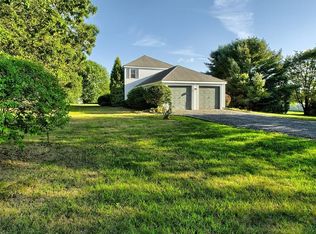 386 Bakerville Rd, Dartmouth, MA 02748