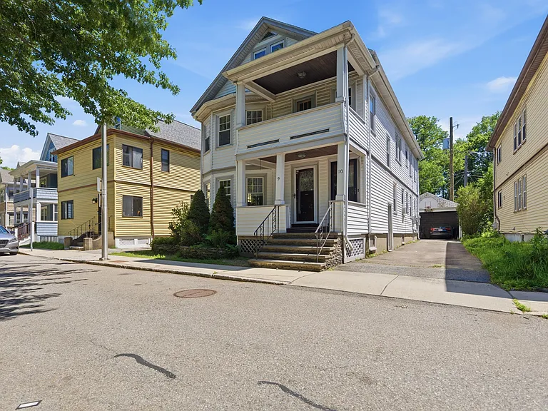 9 Seagrave Rd #1 — Photo 16