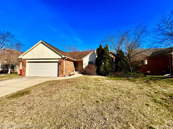 44130 Cadburry Dr, Clinton Township, MI 48038