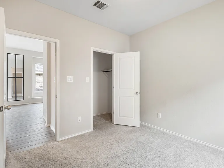 2630 River Pointe — Photo 14