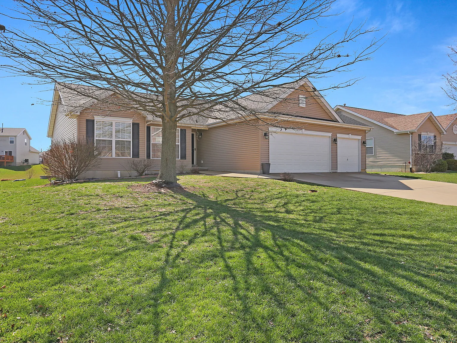 3 bed, 1800 sqft, $2,800 — Photo 3